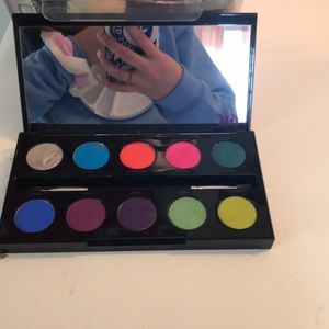 electric pallet by urban decay